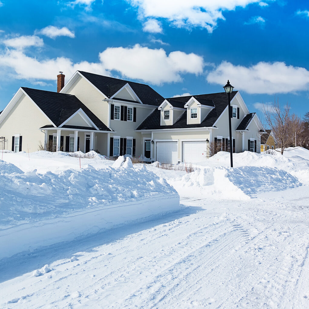 plowed-driveway.jpg